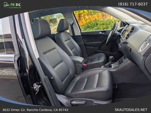 Used 2015 Volkswagen Tiguan SE AWD/4WD image 18
