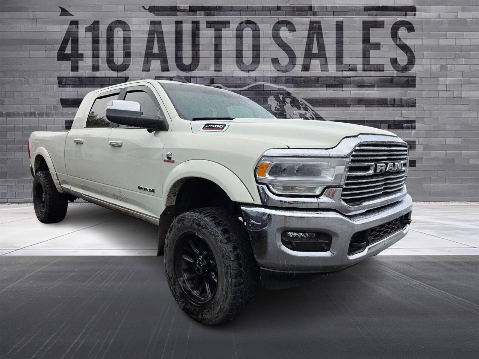 Used 2020 RAM 2500 Laramie AWD/4WD image 1