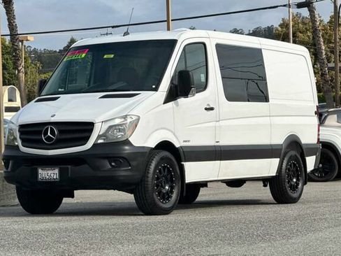 Used 2015 Mercedes-Benz Sprinter 2500 image 8