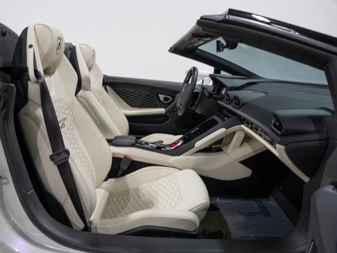 Used 2024 Lamborghini Huracan EVO AWD/4WD image 72