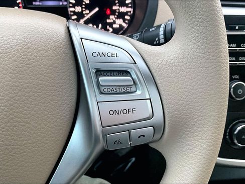 Used 2016 Nissan Altima 2.5 S w/ Power Driver Seat Package image 17