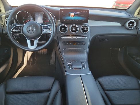 Used 2022 Mercedes-Benz GLC 300 image 9