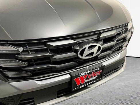 Used 2025 Hyundai Tucson SEL AWD/4WD image 32