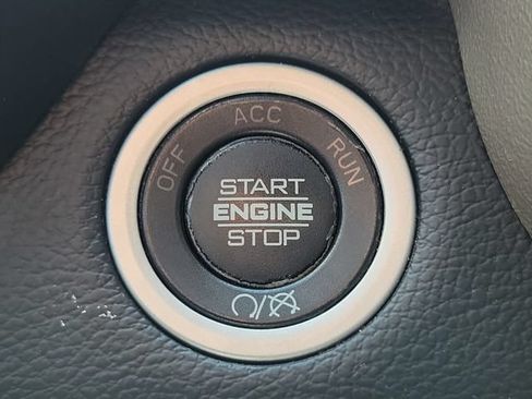 Used 2019 RAM 3500 Laramie AWD/4WD image 29