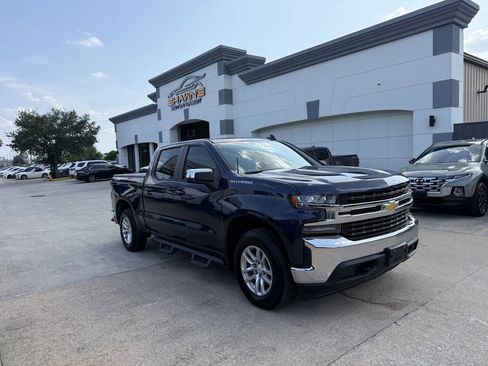 Used 2020 Chevrolet Silverado 1500 LT w/ All-Star Edition AWD/4WD image 2
