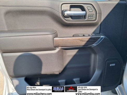 Used 2022 Chevrolet Silverado 1500 LTZ w/ Technology Package image 9