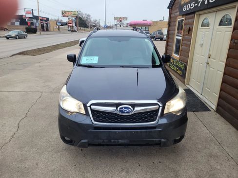 Used 2015 Subaru Forester 2.5i w/ Alloy Wheel Package image 3