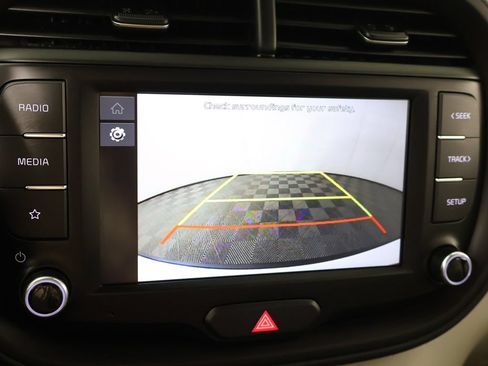 Certified 2023 Kia Soul LX w/ LX Technology Package FWD image 40