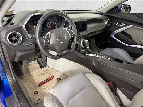 Used 2016 Chevrolet Camaro SS RWD image 21