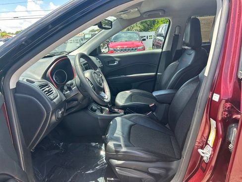 Used 2021 Jeep Compass Trailhawk AWD/4WD image 9