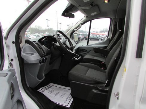 Used 2018 Ford Transit 350 XL image 7