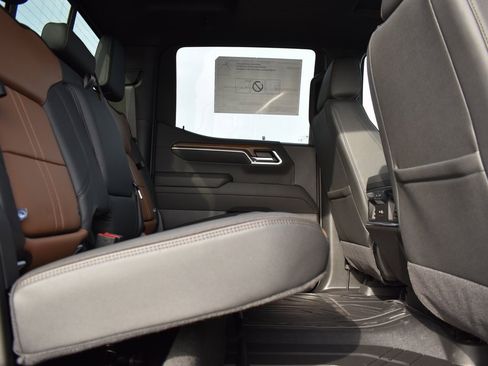 New 2026 Chevrolet Silverado 1500 High Country image 9