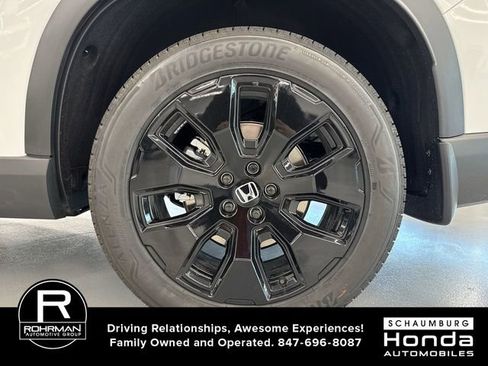 New 2026 Honda Pilot Black Edition image 5