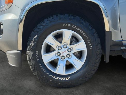 Used 2018 GMC Canyon SLE AWD/4WD image 4