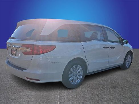 Used 2019 Honda Odyssey LX image 4