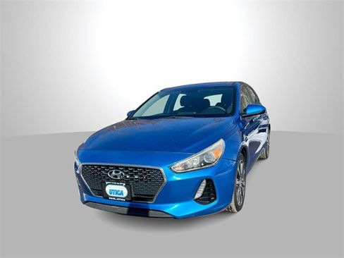 Used 2018 Hyundai Elantra GT image 1