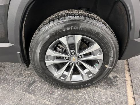 Used 2025 Chevrolet Equinox LT image 23