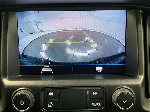 Used 2022 Chevrolet Colorado LT w/ LT Convenience Package image 4