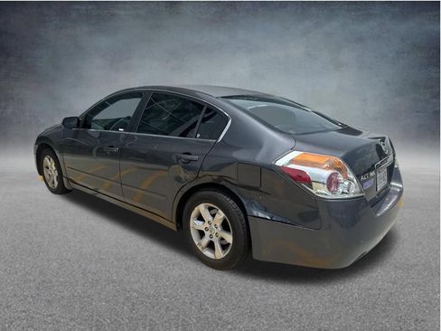 Used 2009 Nissan Altima 2.5 S w/ Convenience Plus Pkg FWD image 4