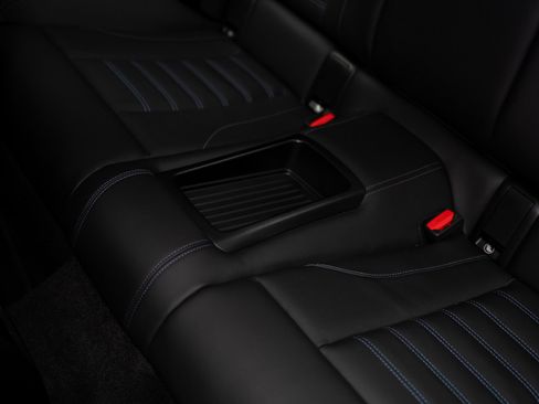 Used 2025 BMW M2 w/ Lighting Package RWD image 72
