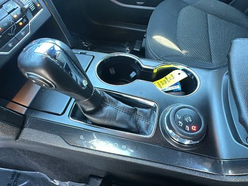 Used 2019 Ford Explorer XLT w/ Equipment Group 201A image 13