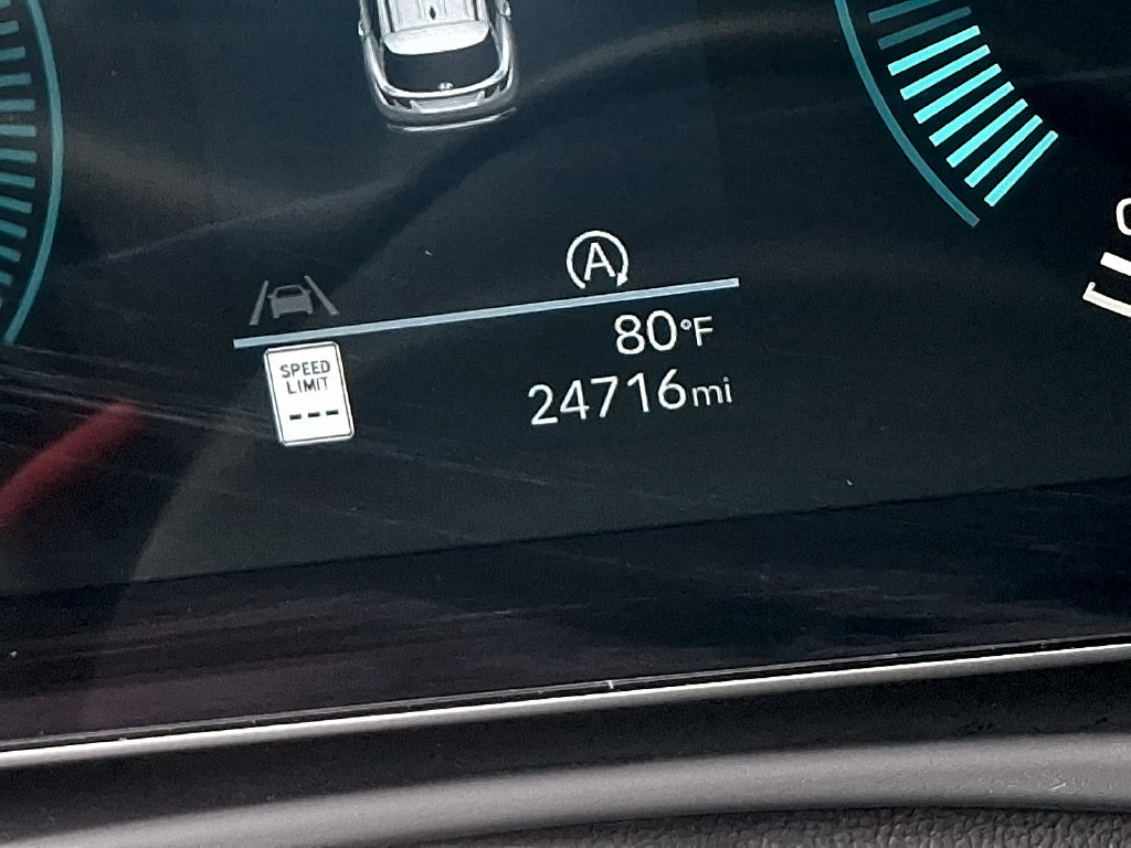 Used 2025 Hyundai Tucson SE FWD image 19