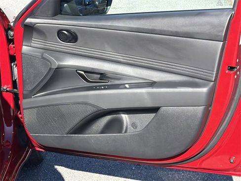 Certified 2025 Hyundai Elantra Sport image 14