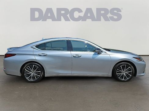 Used 2023 Lexus ES 350 w/ Premium Package FWD image 7