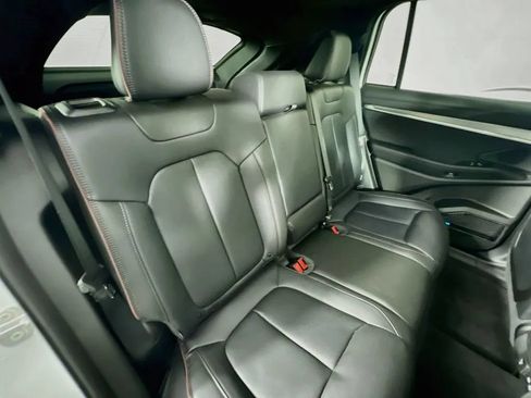 Used 2024 Jeep Wagoneer Launch Edition AWD/4WD image 29