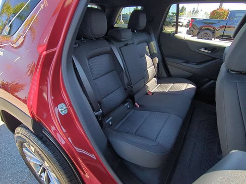 Used 2026 Chevrolet Equinox LT FWD image 26