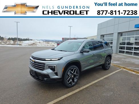 New 2026 Chevrolet Traverse High Country w/ LPO, Floor Liner Package AWD/4WD image 3