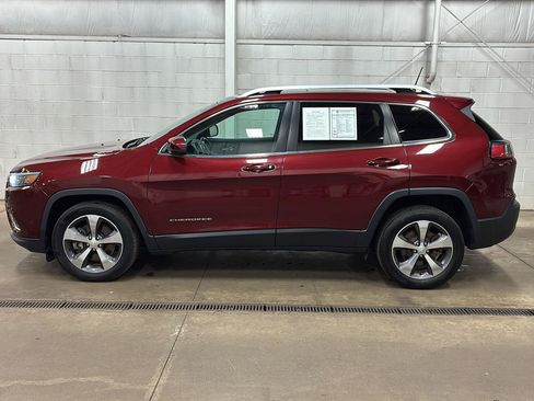 Used 2020 Jeep Cherokee Limited w/ Technology Group FWD image 36
