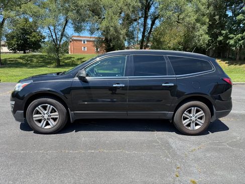 Used 2017 Chevrolet Traverse LT AWD/4WD image 8