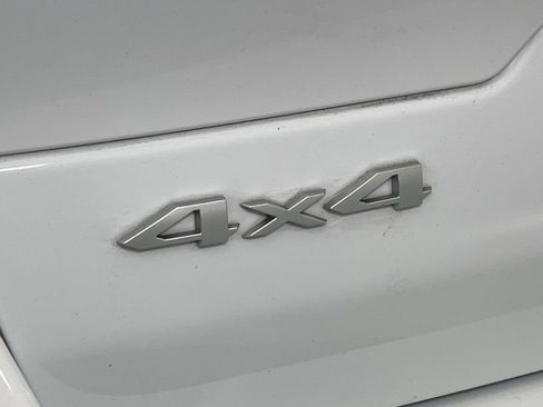 Used 2025 Jeep Grand Cherokee Overland AWD/4WD image 10