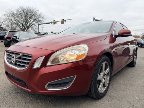 Used 2012 Volvo S60 T5 image 3