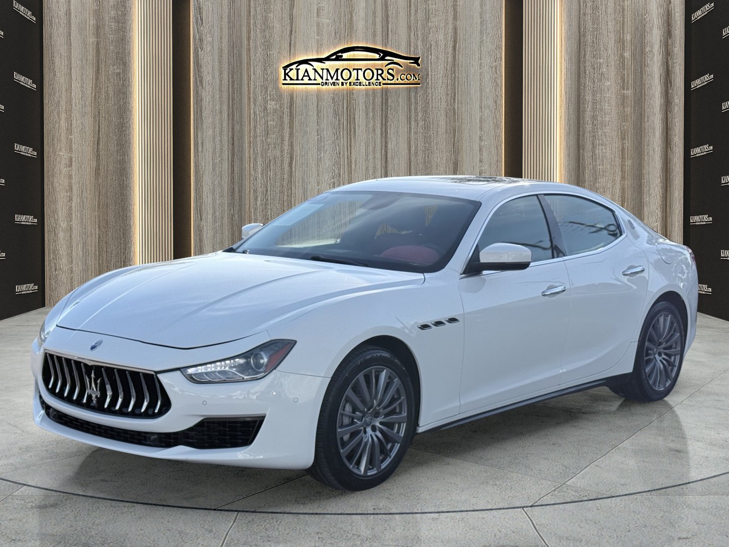 Used 2018 Maserati Ghibli RWD image 4