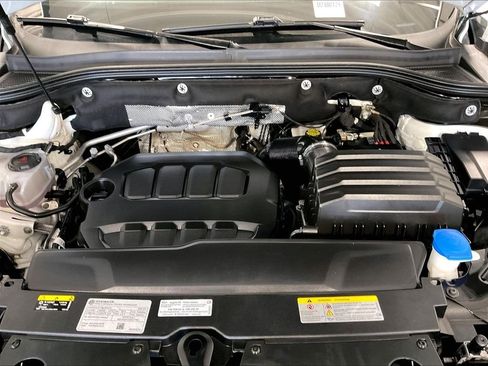 Used 2024 Volkswagen Atlas SEL Premium R-Line AWD/4WD image 30