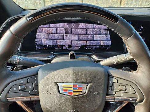 Certified 2024 Cadillac Escalade Sport w/ LPO, ONYX Package AWD/4WD image 21