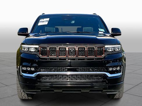 Used 2022 Jeep Grand Wagoneer Series II w/ Premium Group II image 3