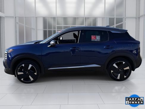 Certified 2025 Nissan Kicks SR image 2