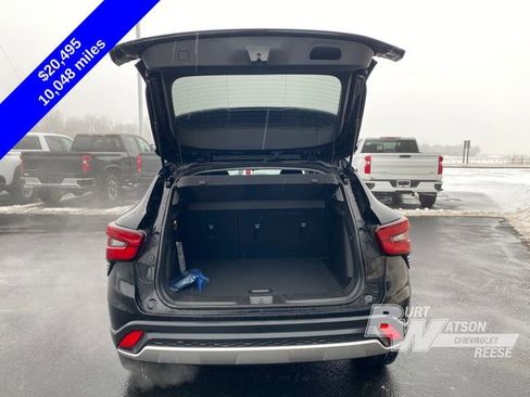 Used 2024 Chevrolet Trax LT w/ Driver Confidence Package image 12