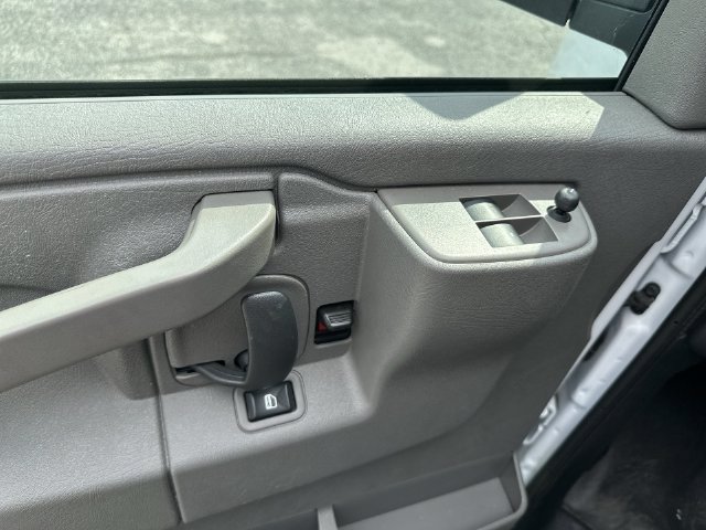 Used 2025 GMC Savana 2500 w/ Driver Convenience Package RWD image 24