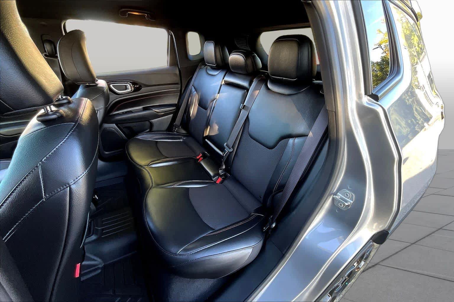 Used 2023 Jeep Compass Trailhawk AWD/4WD image 19