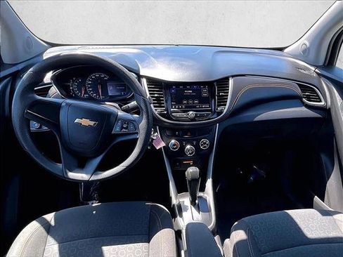 Used 2020 Chevrolet Trax LS image 16
