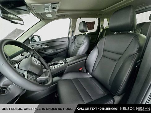 Certified 2025 Nissan Rogue SL w/ Tech Package AWD/4WD image 21