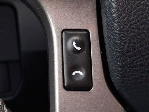 Used 2017 Toyota Tacoma SR5 w/ Tow Package image 18