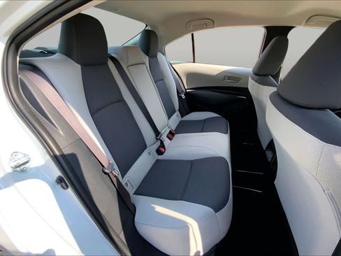 Used 2024 Toyota Corolla LE FWD image 19