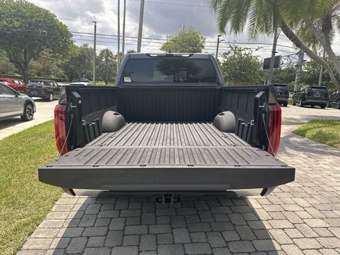 Used 2025 Toyota Tundra Limited AWD/4WD image 28