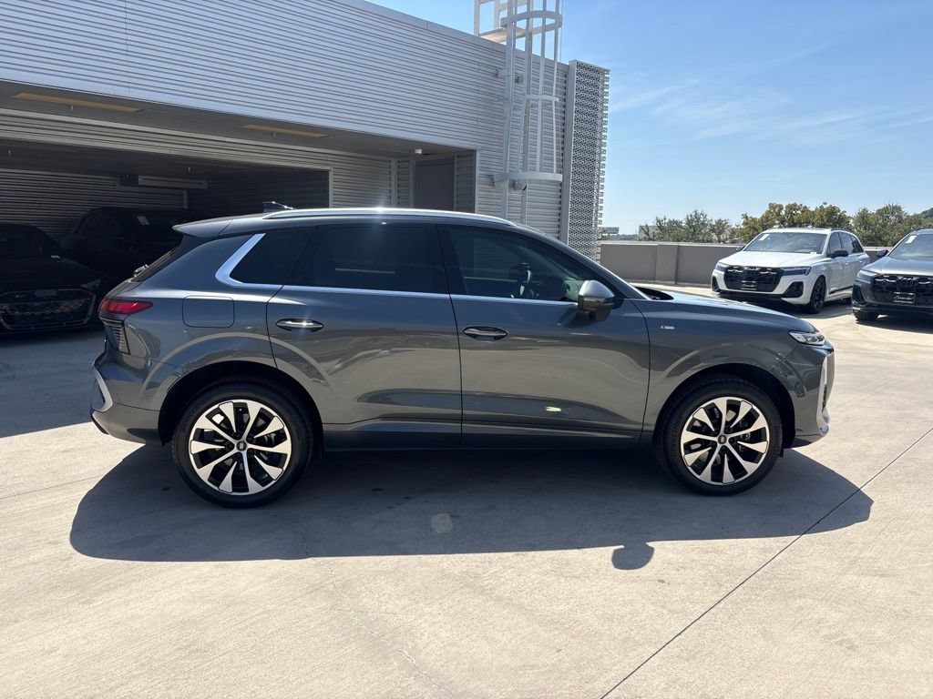 Certified 2026 Audi Q3 quattro 2.0T AWD/4WD image 4