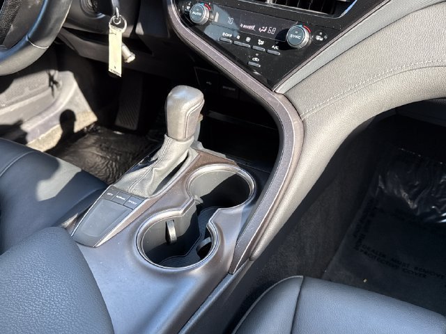 Used 2023 Toyota Camry SE FWD image 11